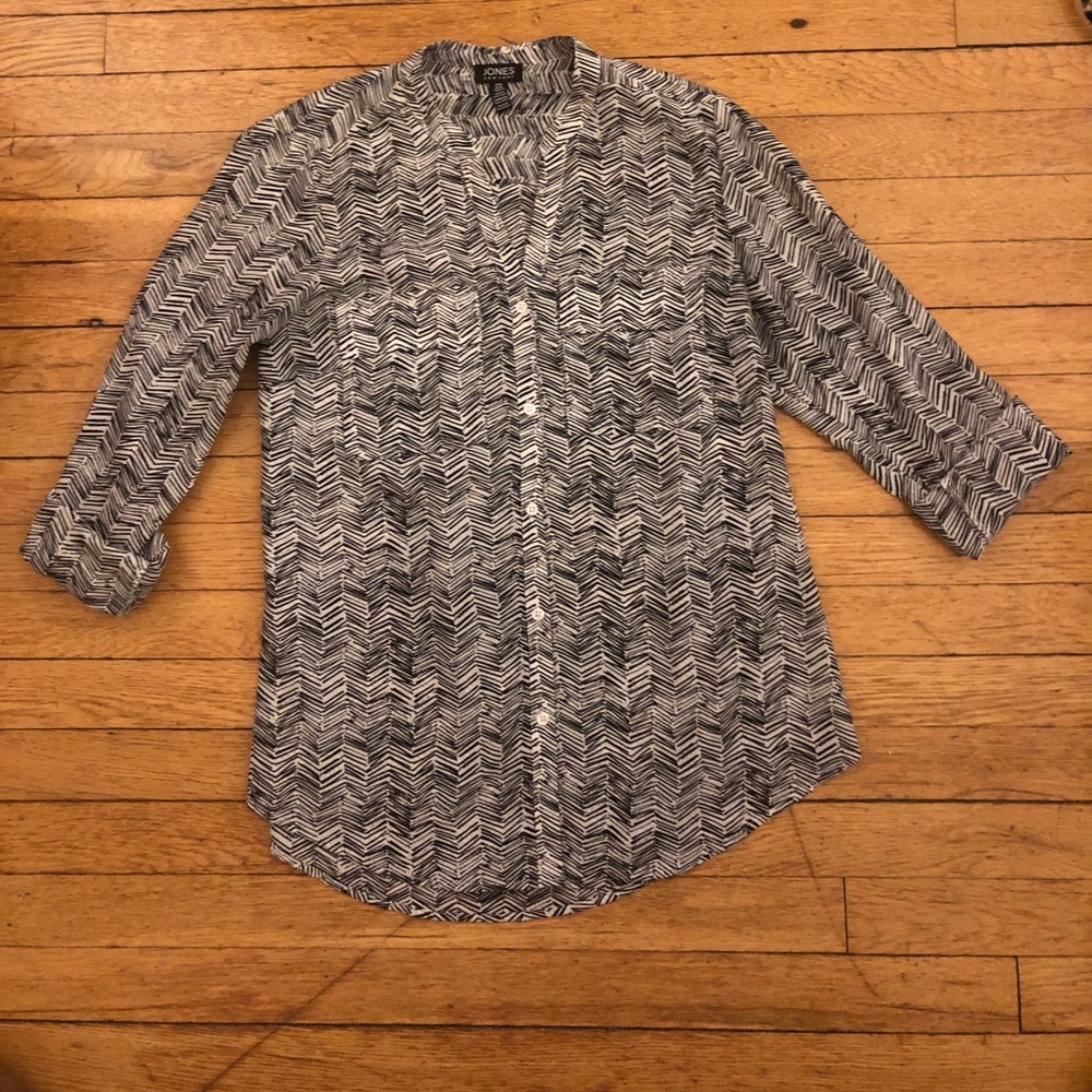 Black and white patterned blouse